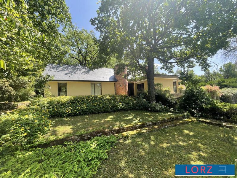 Maison - 174 m² - 7 pièces