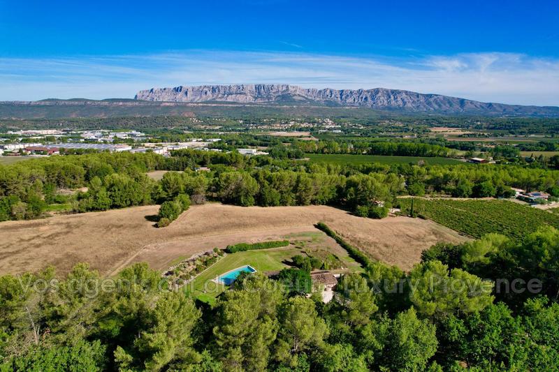 Bastide - 202 m² - 6 pièces