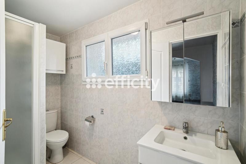 Maison - 130 m² - 7 pièces