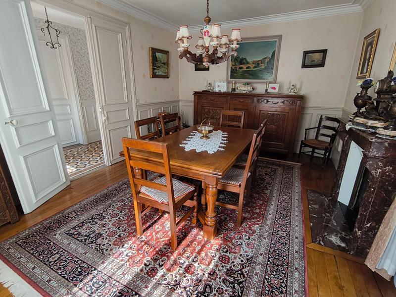 Maison - 140 m² - 6 pièces