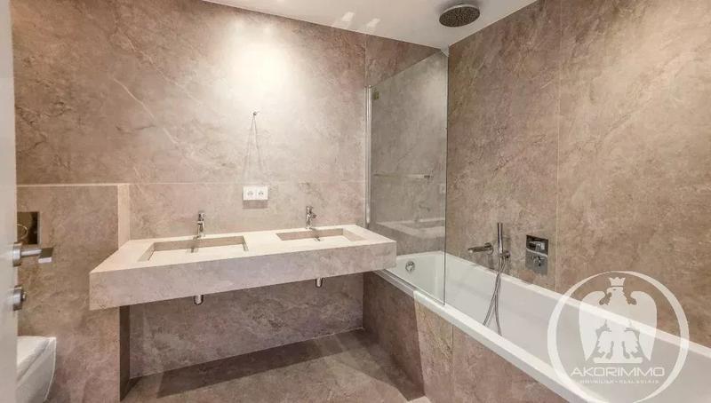 Villa - 238 m² - 5 pièces