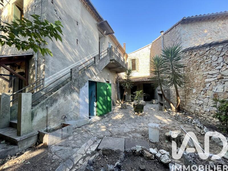 Maison - 317 m² - 12 pièces