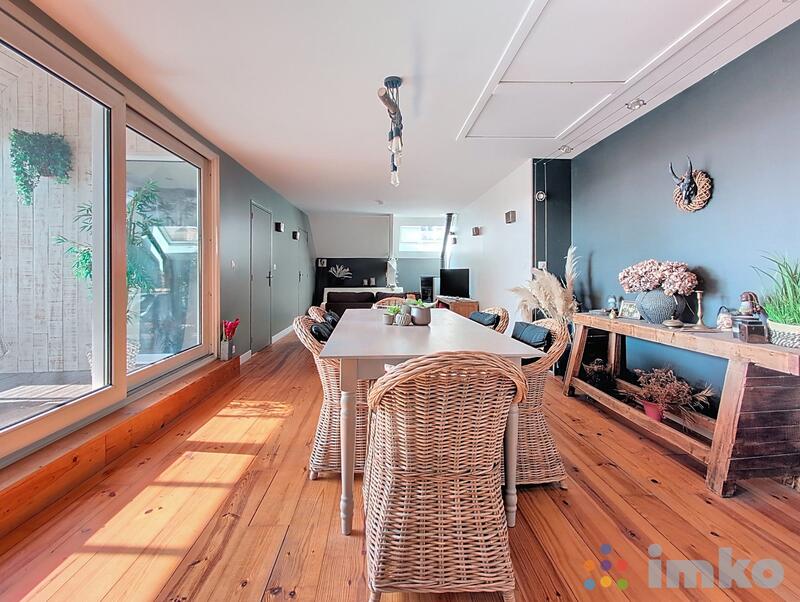 Appartement - 93 m² - 3 pièces