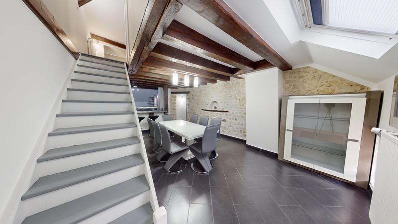 Appartement - 120 m² - 5 pièces