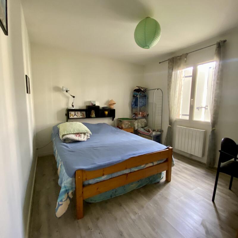 Maison - 90 m² - 5 pièces