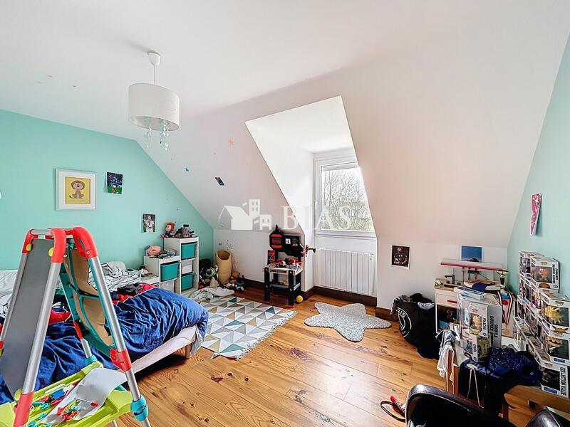 Maison - 172 m² - 6 pièces