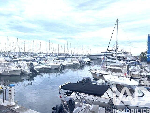 Maison - 140 m² - 4 pièces