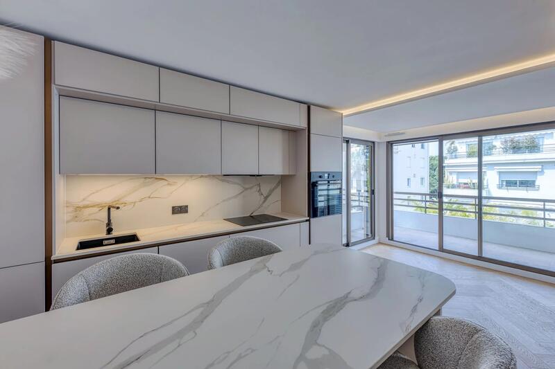 Appartement - 82 m² - 4 pièces