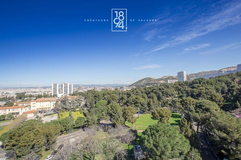 Appartement - 111 m² - 4 pièces