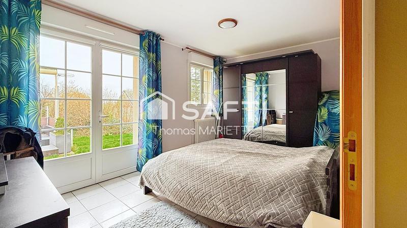 Villa - 255 m² - 9 pièces