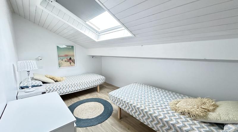 Villa - 222 m² - 10 pièces