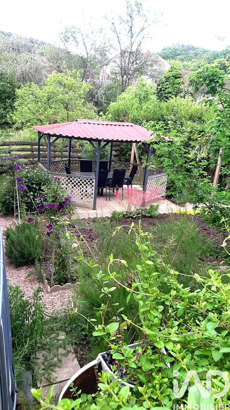 Maison - 151 m² - 8 pièces