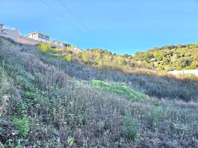 Terrain constructible - 1 407 m²