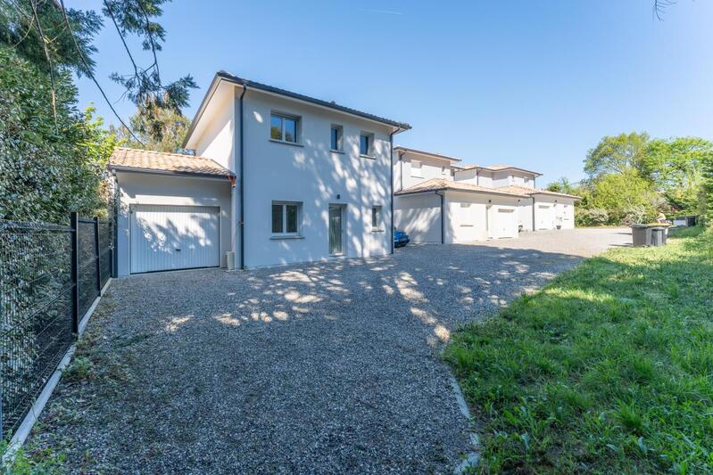 Maison - 104 m² - 5 pièces