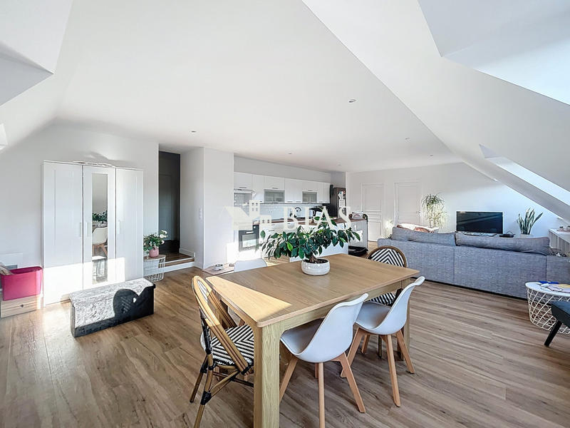 Appartement - 122 m² - 5 pièces