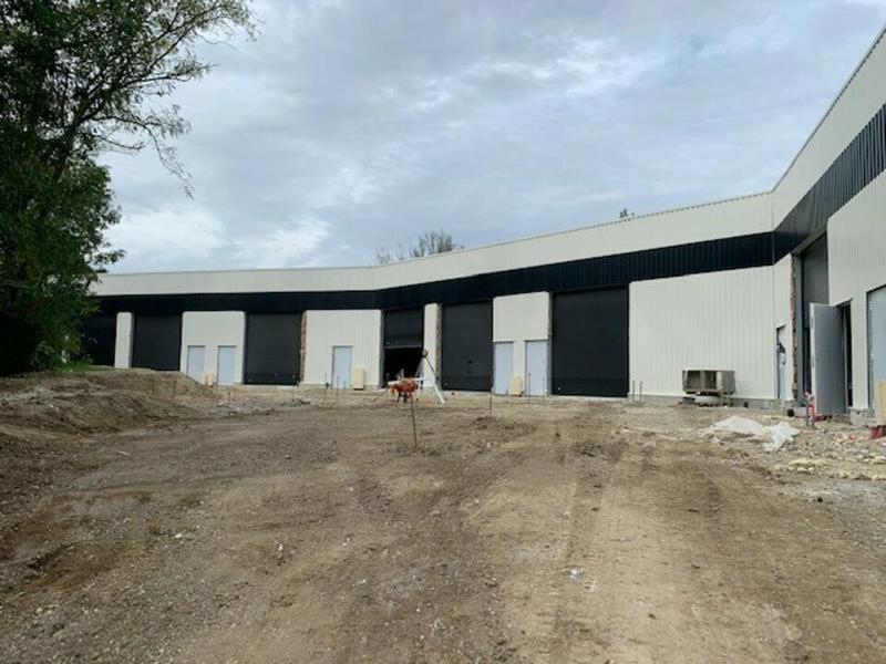 Local d'activité / Entrepôt - 155 m²