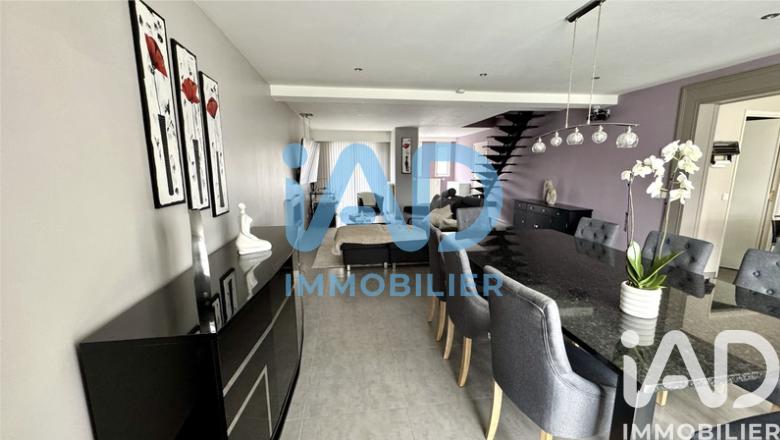 Maison - 180 m² - 7 pièces