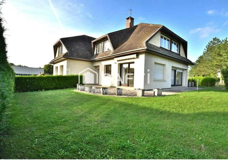 Maison - 220 m² - 7 pièces