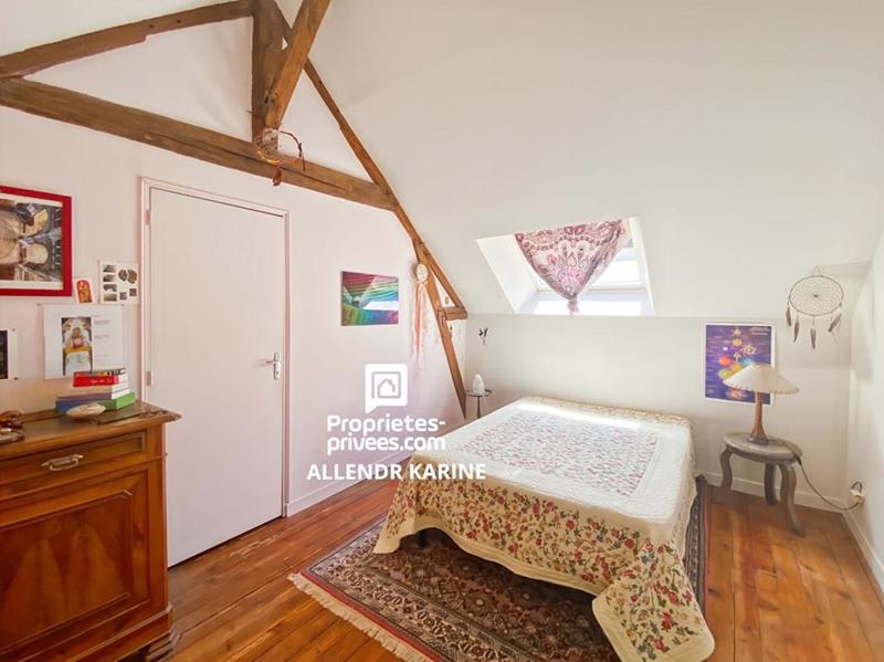 Maison - 220 m² - 11 pièces