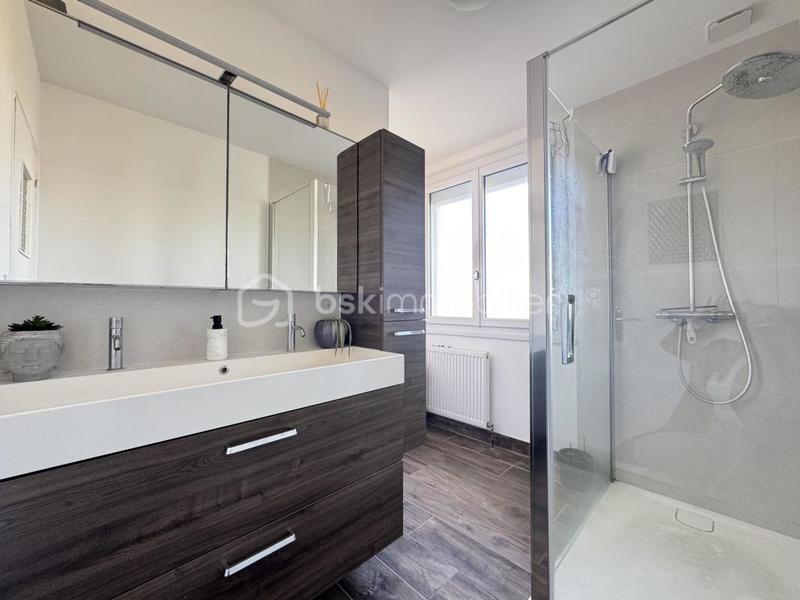 Pavillon - 101 m² - 7 pièces