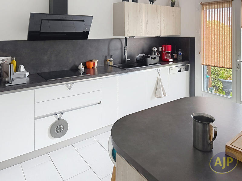 Maison - 150 m² - 8 pièces