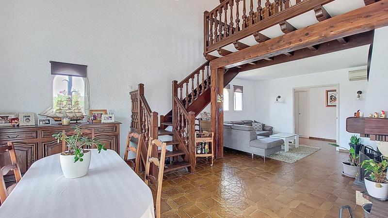 Maison - 130 m² - 4 pièces