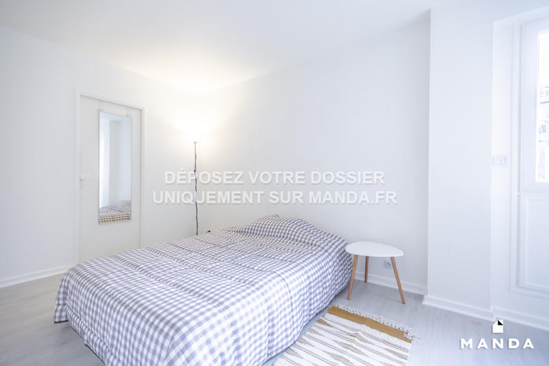 Chambre - 10 m² - 5 pièces