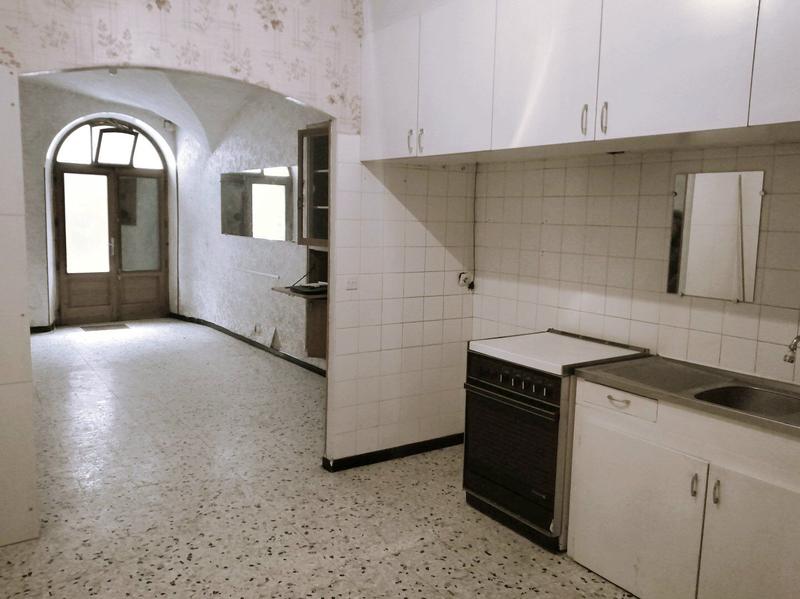 Immeuble - 95 m² - 2 pièces