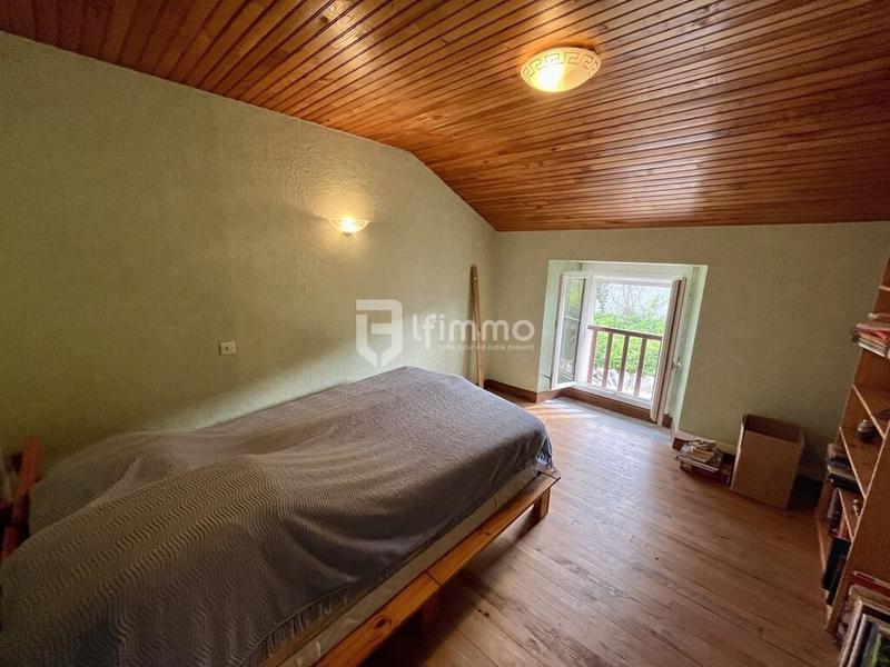 Maison - 151 m² - 6 pièces