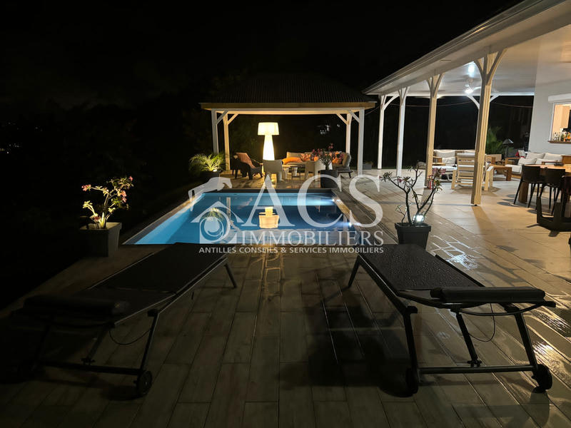 Maison - 127 m² - 5 pièces