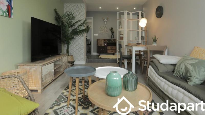 Chambre - 11 m² - 1 pièce