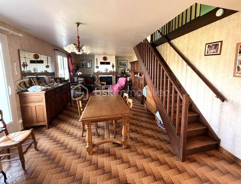 Maison - 170 m² - 8 pièces