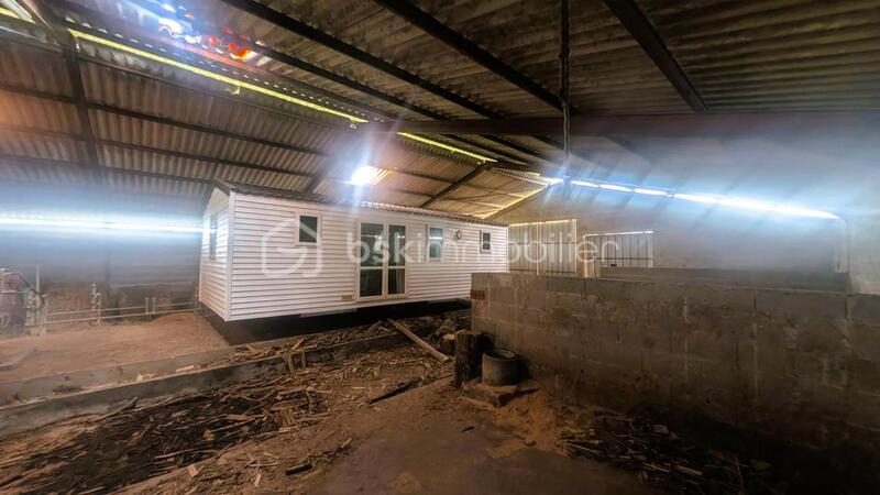 Maison - 490 m² - 1 pièce