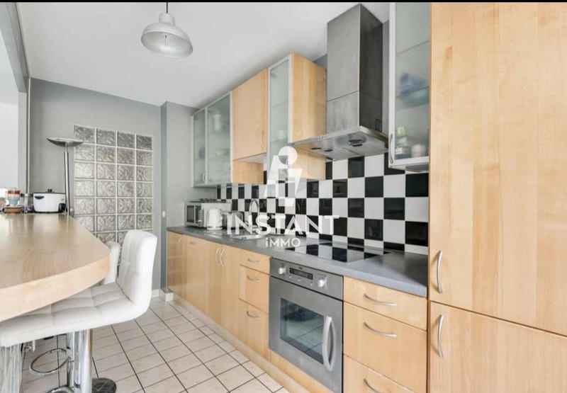 Appartement - 77 m² - 4 pièces