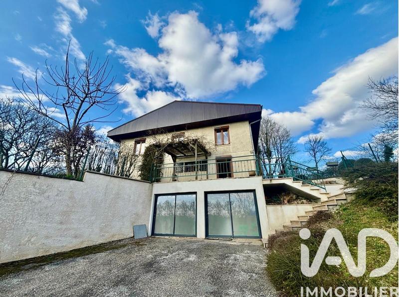 Maison - 128 m² - 6 pièces