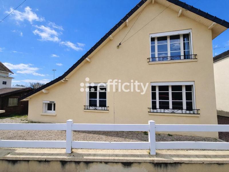 Pavillon - 150 m² - 8 pièces