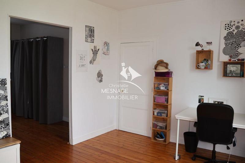 Demeure - 224 m² - 8 pièces