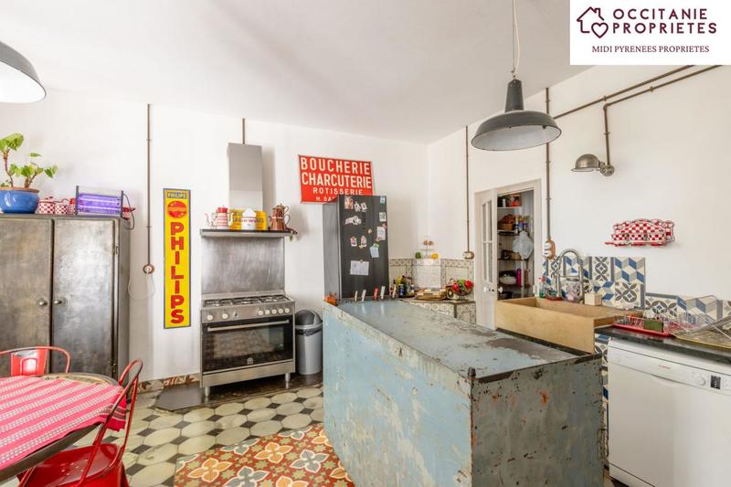 Maison de maîtres - 452 m² - 11 pièces