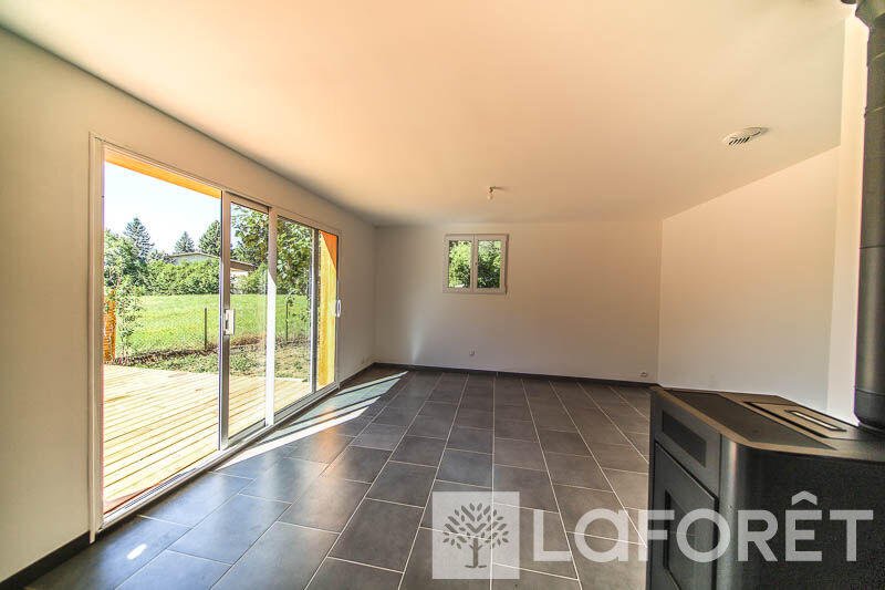 Maison - 104 m² - 4 pièces