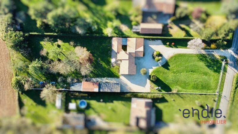 Maison - 200 m² - 6 pièces