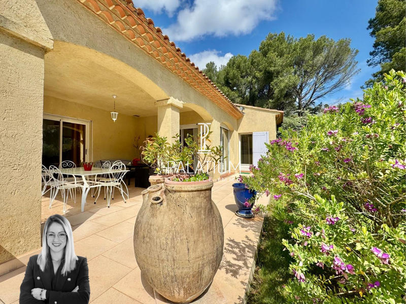 Villa - 202 m² - 7 pièces