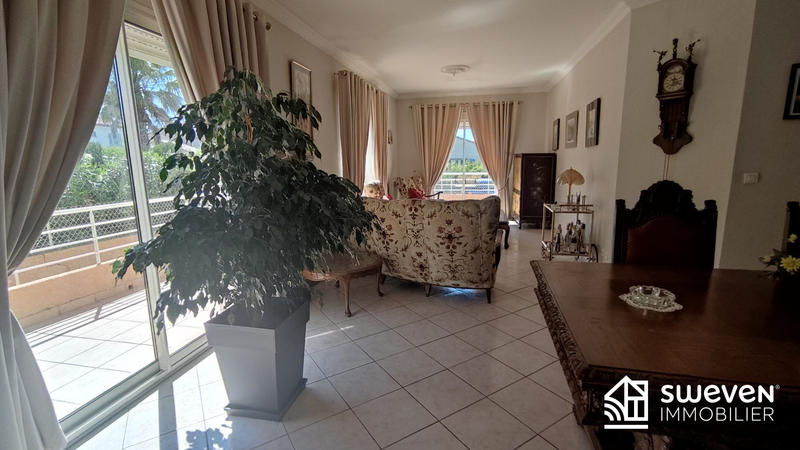 Maison - 167 m² - 6 pièces