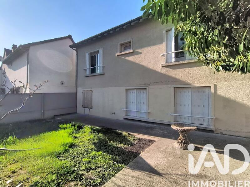 Maison - 98 m² - 5 pièces