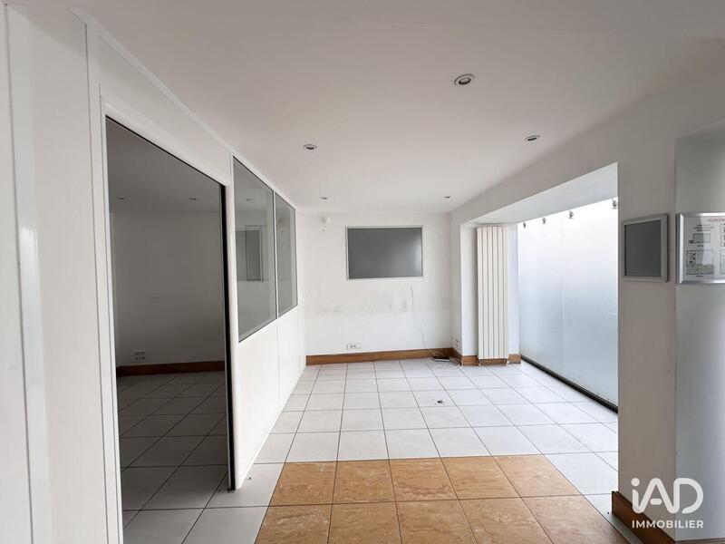 Local commercial - 234 m²