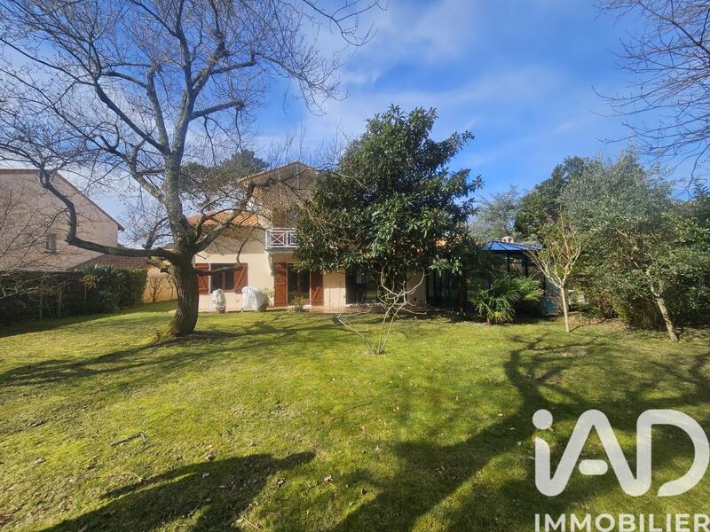 Maison - 146 m² - 6 pièces