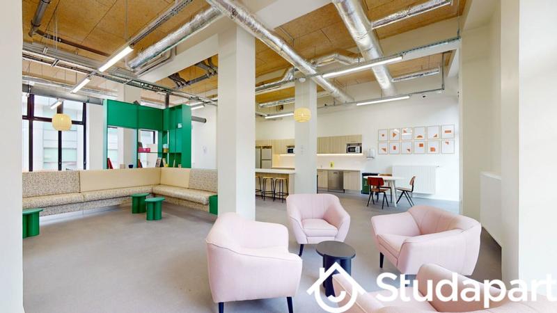 Chambre - 12 m² - 1 pièce