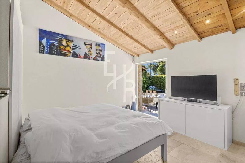 Villa - 188 m² - 6 pièces