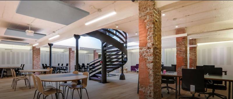 Bureau - 680 m²