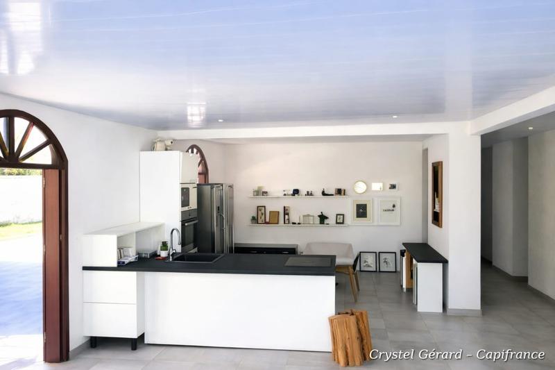 Maison - 225 m² - 5 pièces