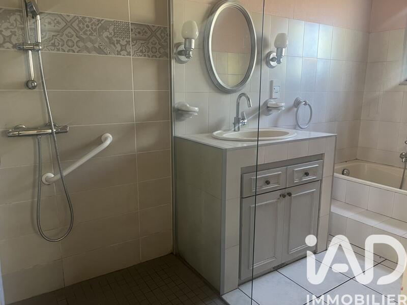 Maison - 140 m² - 7 pièces